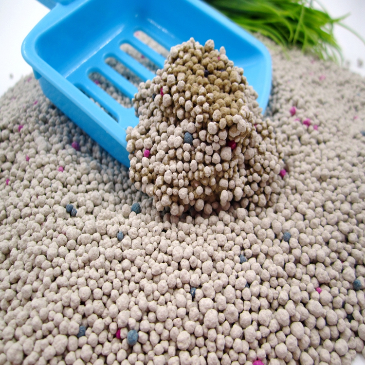Biodegradable bentonite cat litter with high absorption and good clumping